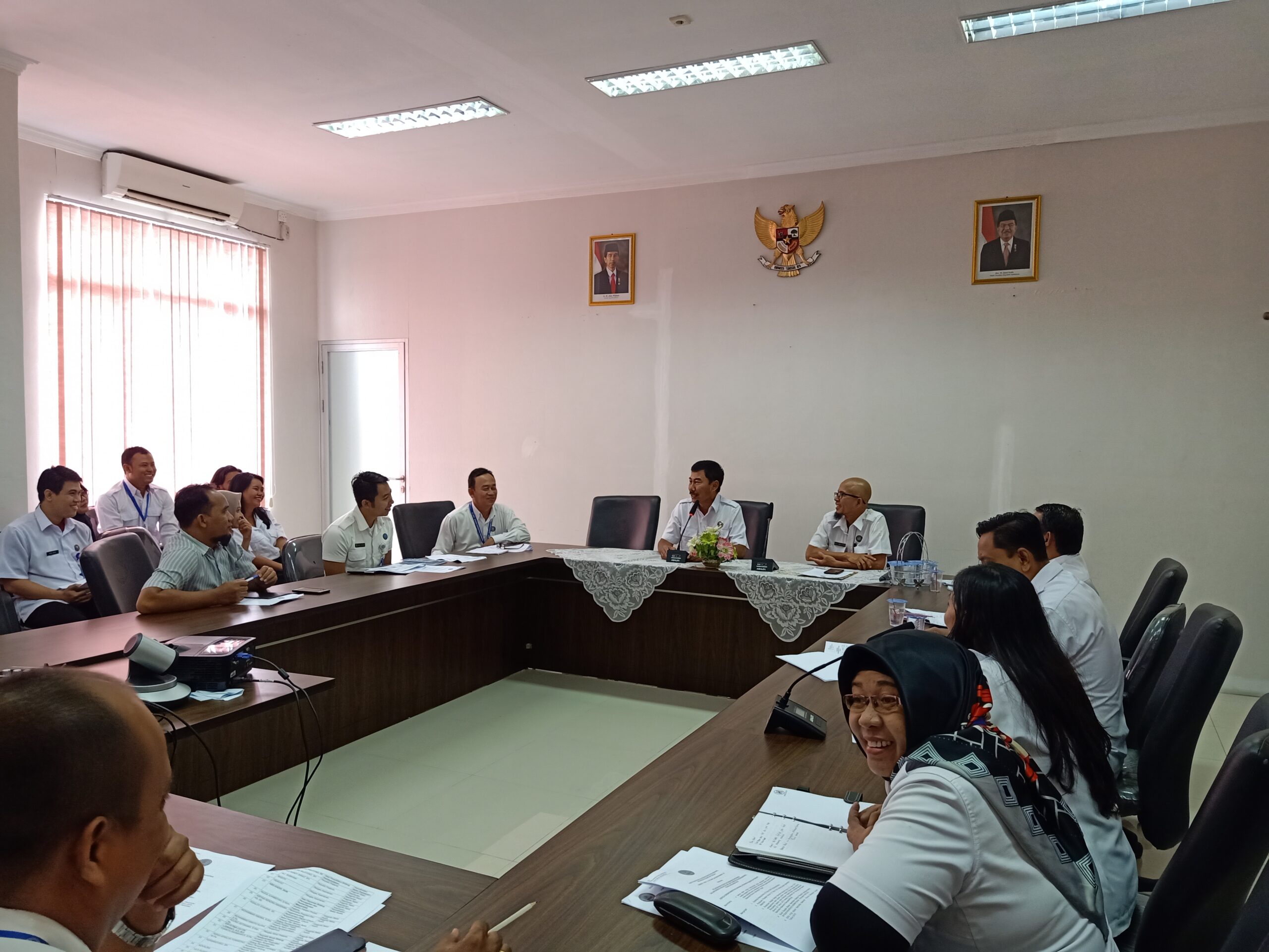 Seluruh Pegawai BNNP Kalteng melakukan Test Urine