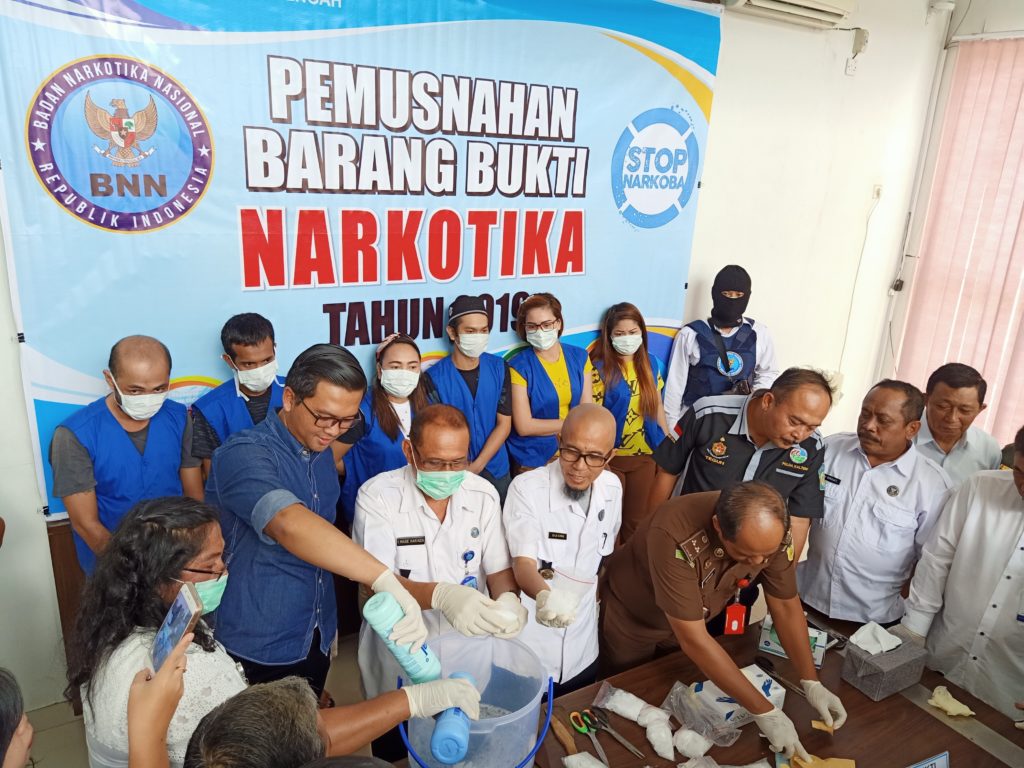 Pemusnahan Barang Bukti shabu dari hasil penangkapan awal bulan juli 2019 yang lalu dengan Tkp Seruyan, Bandara Tjilik Riwut dan Klampangan Kota Palangka Raya