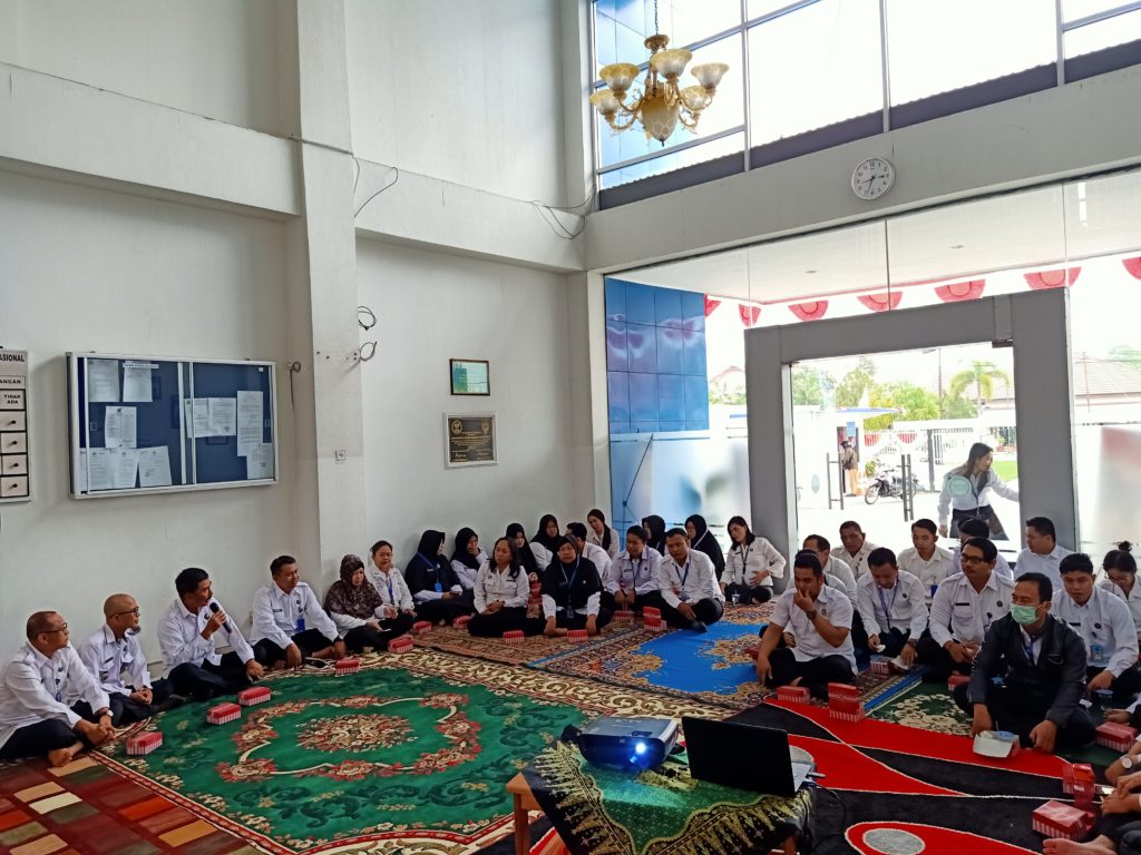SOSIALISASI BAHAYA NARKOTIKA DAN PREKURSOR NARKOTIKA TENTANG P4GN BAGI PEGAWAI BNNP KALTENG DAN BNNK PALANGKA RAYA