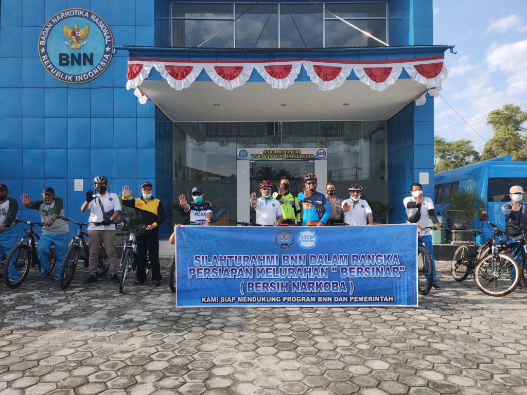 Kepala BNNP Kalteng Silahturahmi Dengan Tokoh Masyarakat di Kelurahan Yang Ditunjuk Menjadi Kelurahan Bersinar