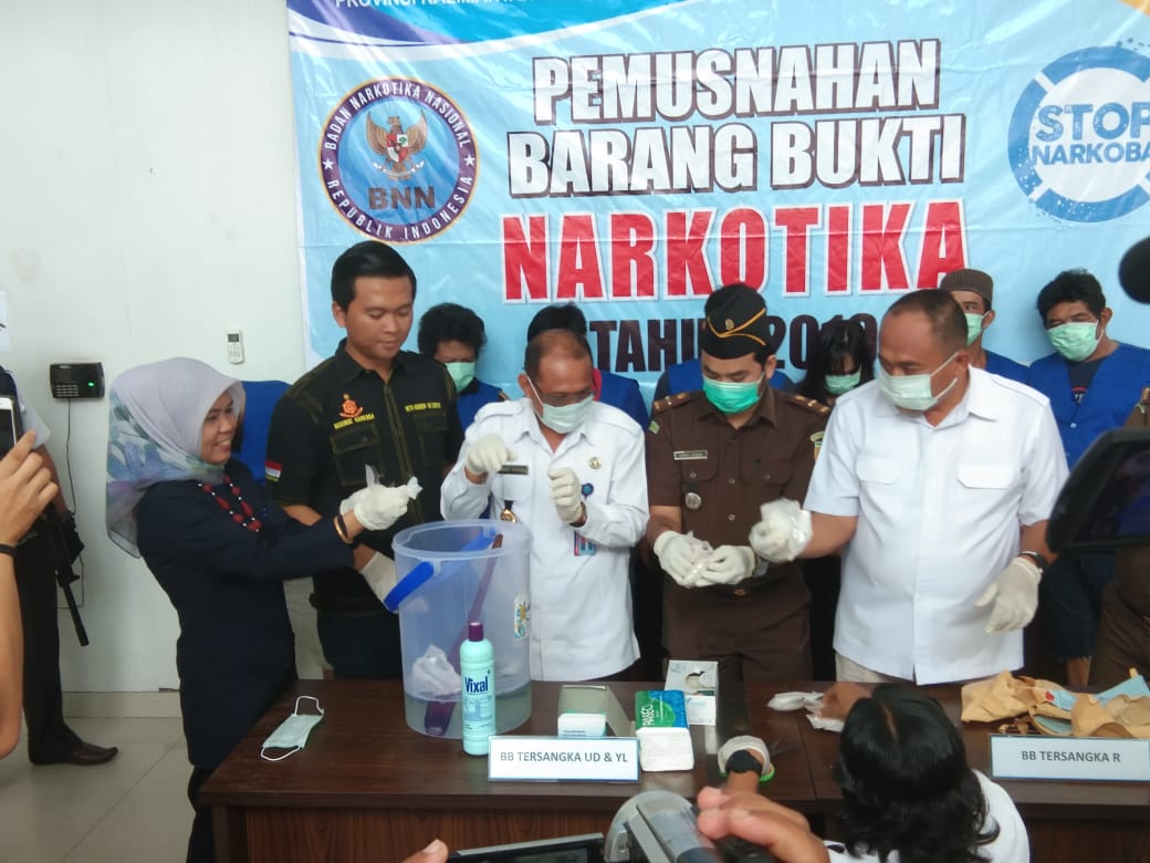 BNN Musnahkan Hampir 1 Kg Sabu