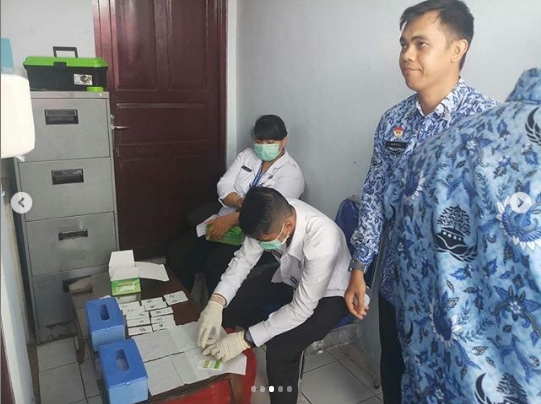 BNNP Kalteng melakukan kegiatan penyuluhan Bahaya Narkoba dan Test urine