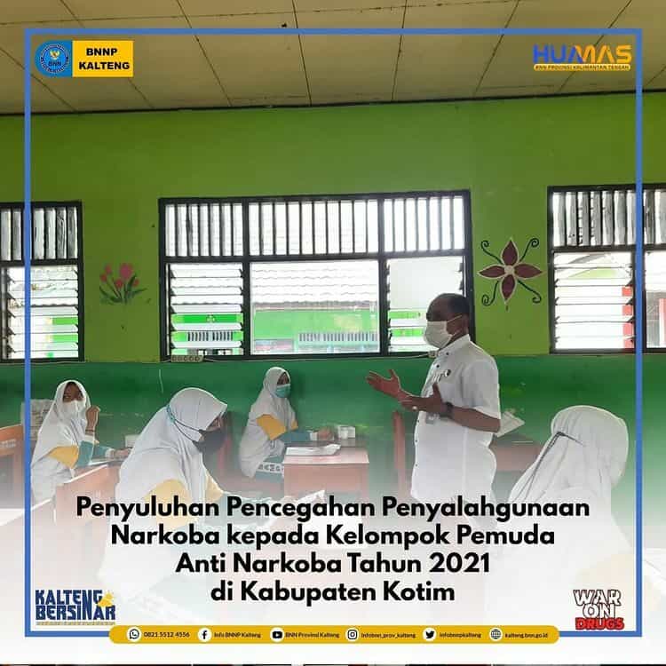 BNNP Kalteng melakukan Pemberian Materi hari pertama bagi Pemuda Anti Narkoba di SMK Negeri 1 Sampit Kabupaten Kotawaringin Timur